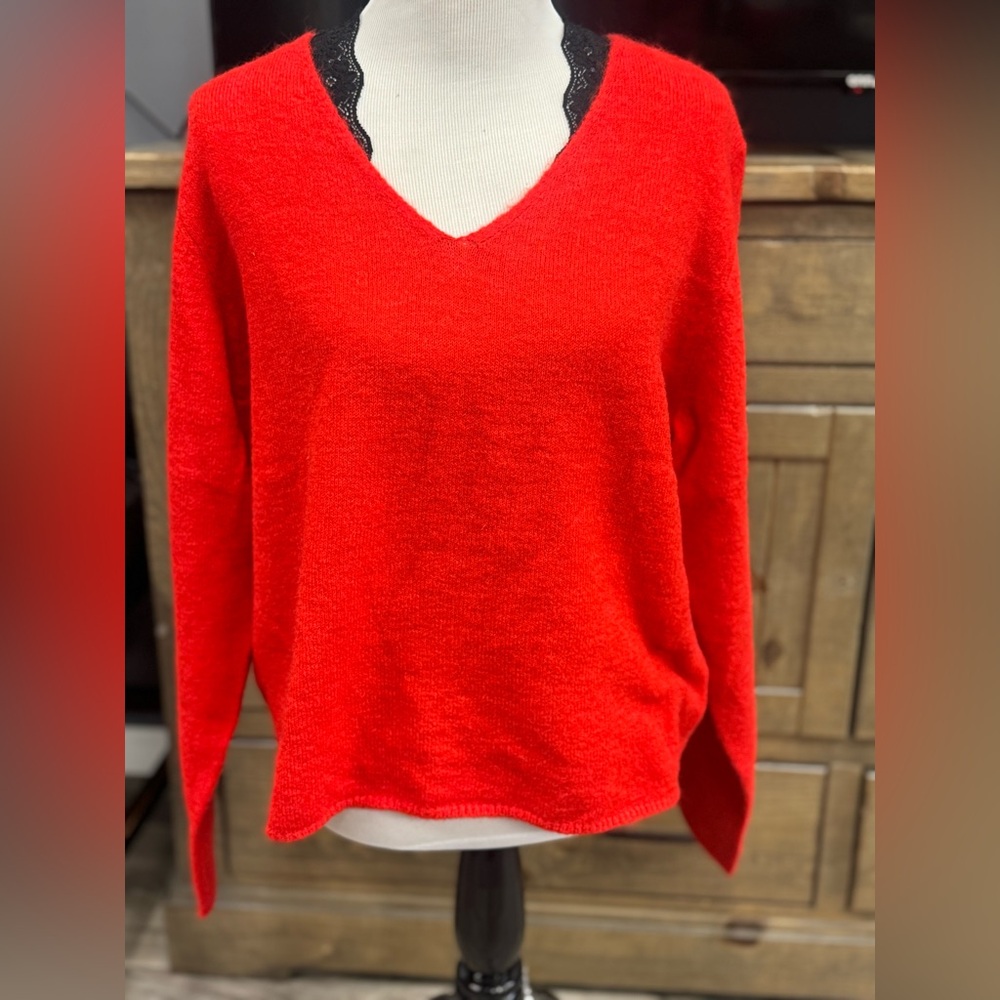 NWT JJXX Fiery red V Neck Sweater MSRP‎ $50 Size Large